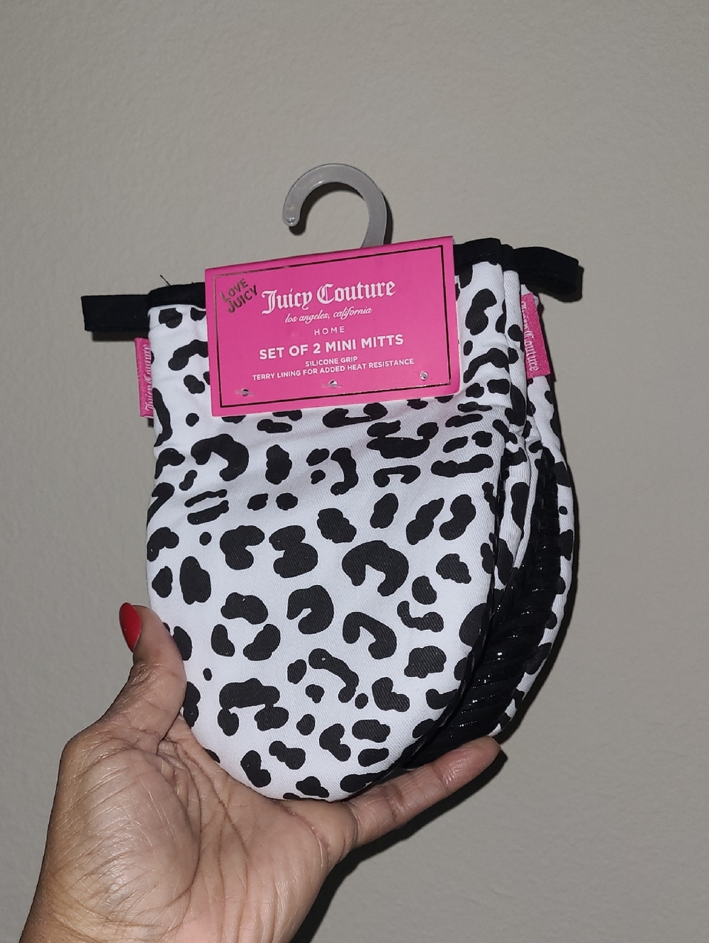 Juicy Couture Black & White Leopard Mini Oven Mitts